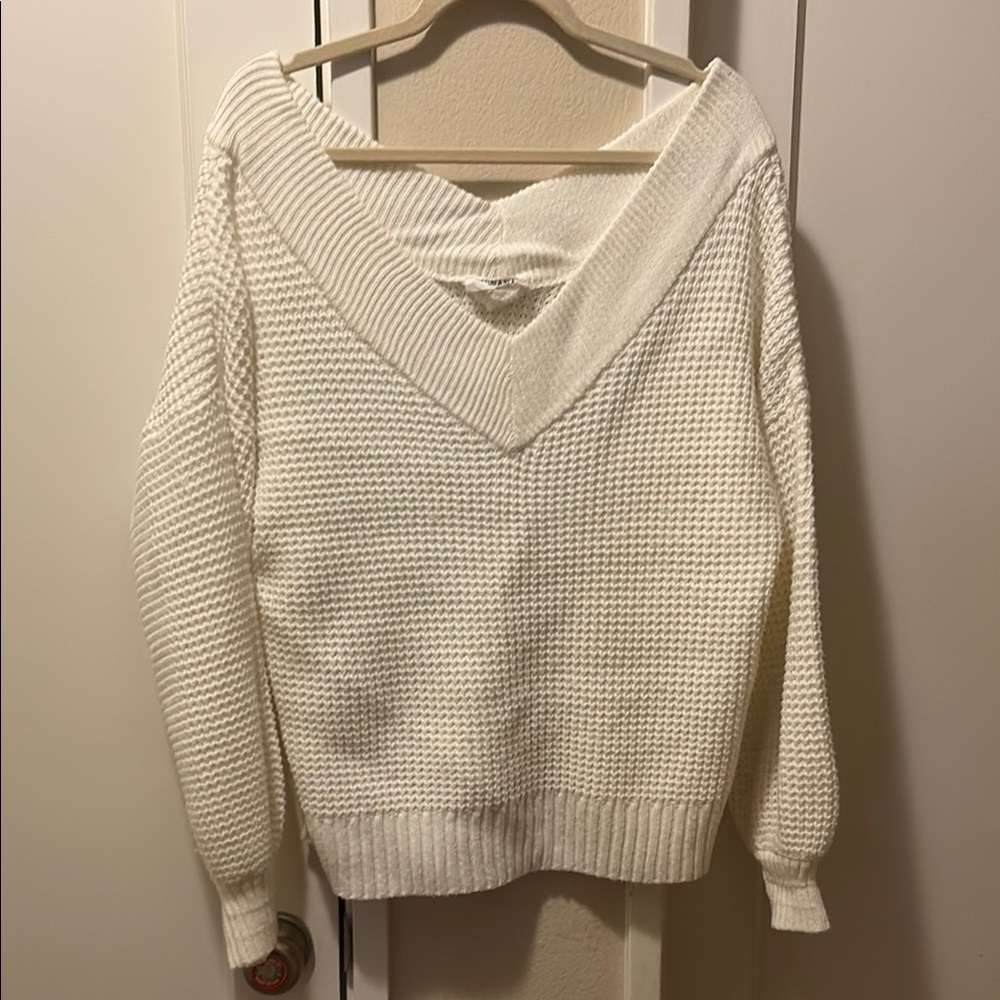 Elegant White Women's Sweater